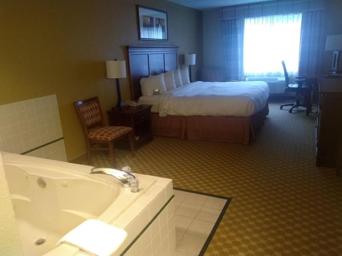 Portage Inn & Suites Kalamazoo Zewnętrze zdjęcie